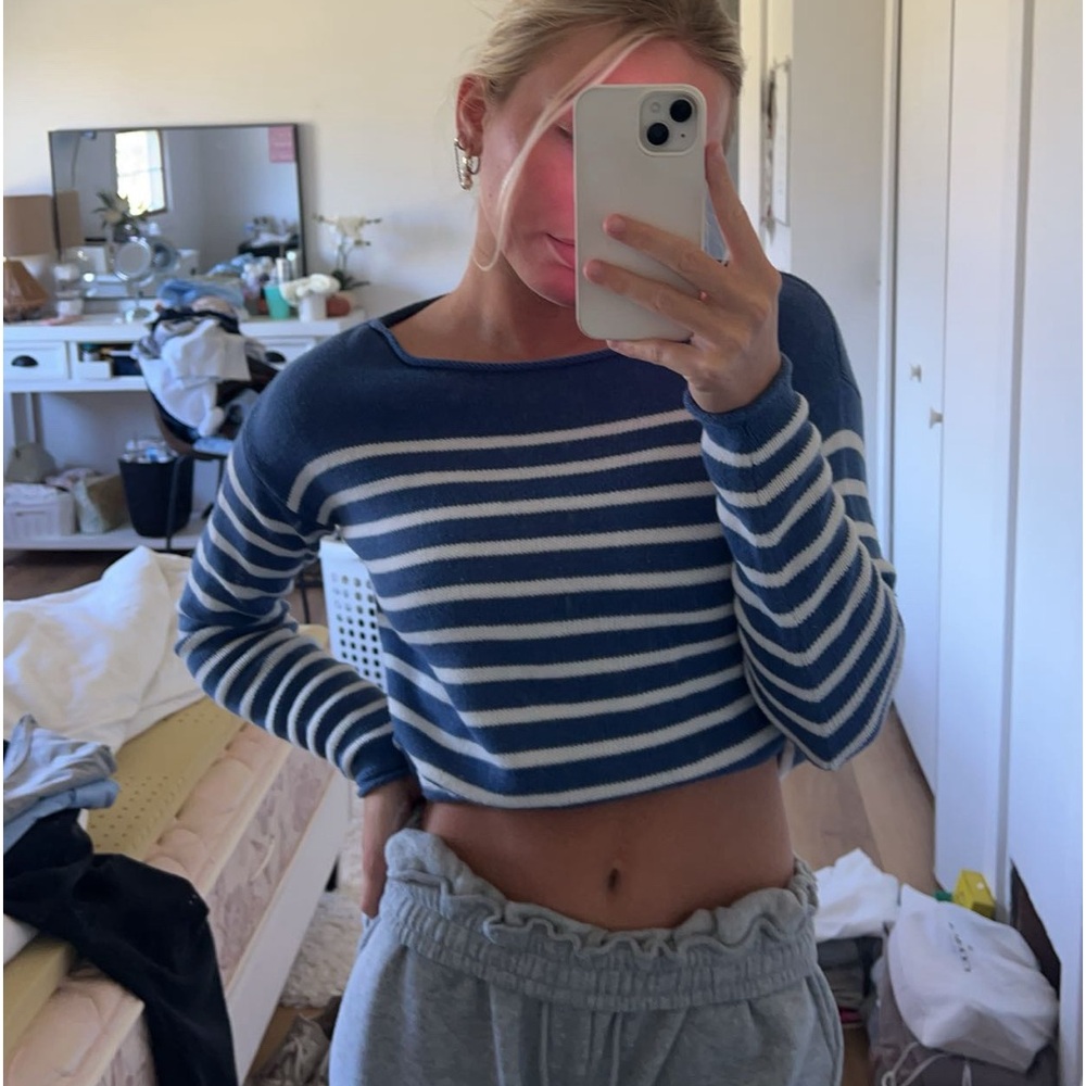 old navy sweater